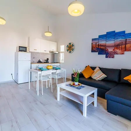 Precioso Y Confortable En Tenerife Sur アパート アロナ